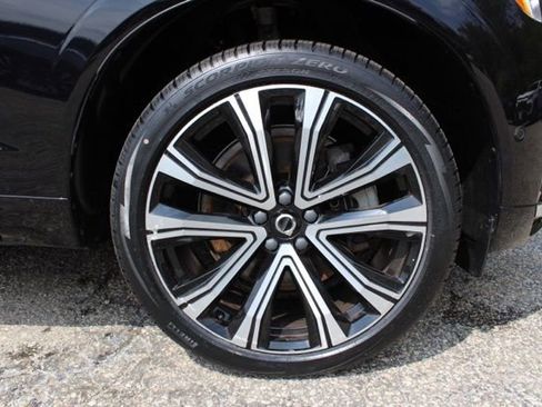 Certified 2023 Volvo XC60 T8 Ultimate w/ Climate Package AWD/4WD image 12