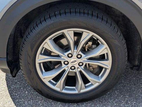 Certified 2023 Ford Explorer Limited AWD/4WD image 12