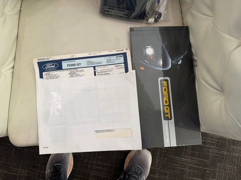 Used 2006 Ford GT image 96