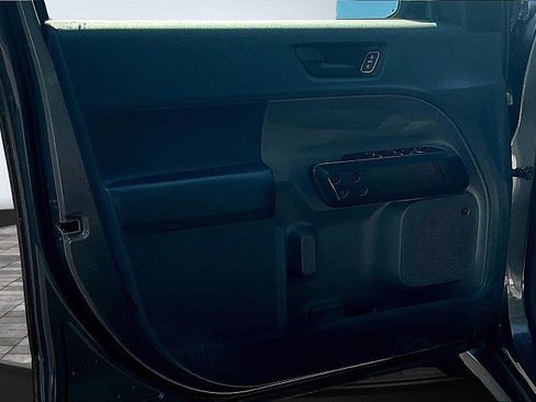 Used 2024 Ford Maverick Lariat w/ Black Appearance Package image 14