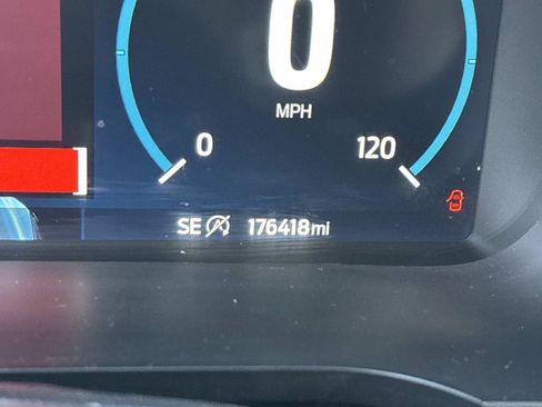 Used 2021 Ford F150 Lariat image 3