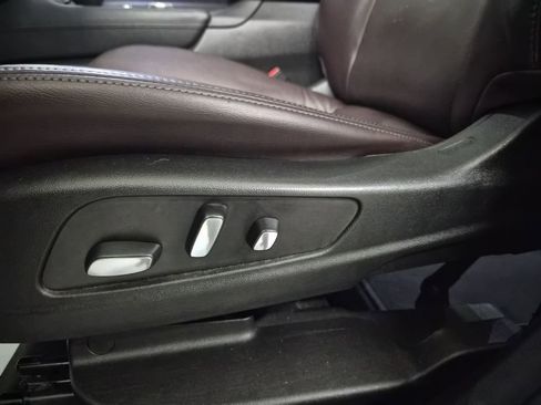 Used 2020 Cadillac XT6 Premium Luxury image 14