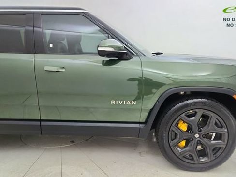 Used 2024 Rivian R1S Adventure AWD/4WD image 18