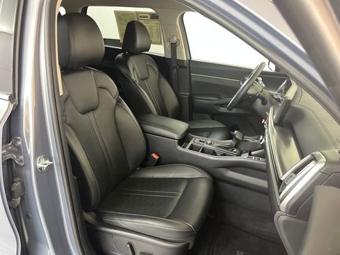 Used 2025 Kia Sorento EX FWD image 24