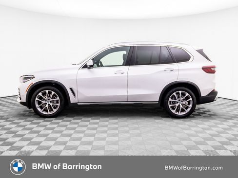Used 2022 BMW X5 xDrive40i w/ Premium Package AWD/4WD image 2