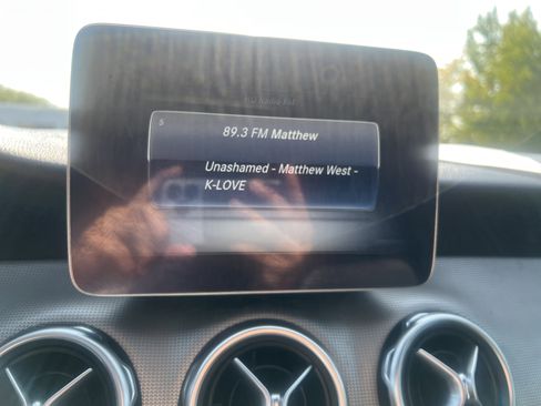 Used 2020 Mercedes-Benz GLA 250 4MATIC image 25