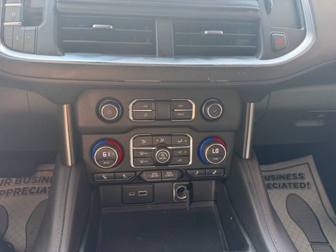 Used 2021 Chevrolet Suburban Z71 AWD/4WD image 18