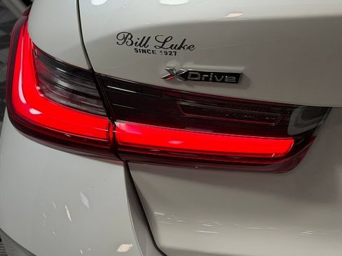Used 2026 BMW 330i xDrive Sedan AWD/4WD image 13