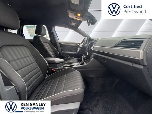 Used 2022 Volkswagen Jetta Sport FWD image 14