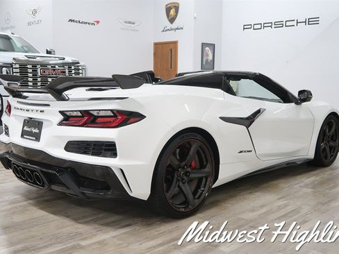 Used 2026 Chevrolet Corvette Z06 RWD image 13