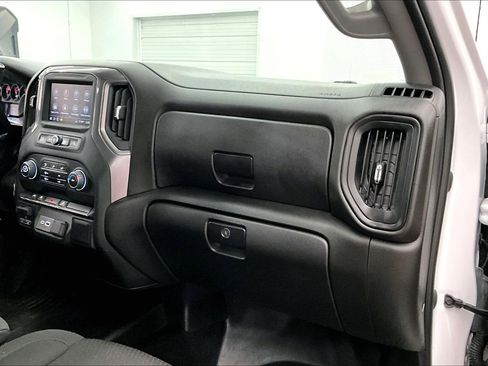 Used 2024 Chevrolet Silverado 1500 W/T w/ WT Value Package AWD/4WD image 19