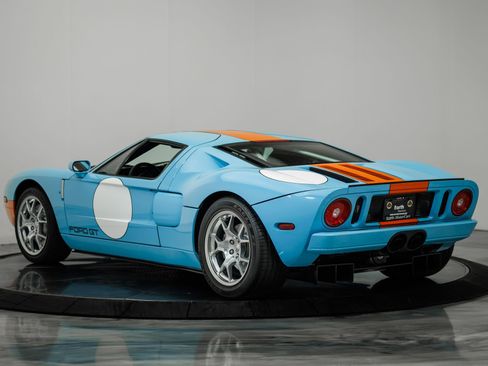 Used 2006 Ford GT image 23