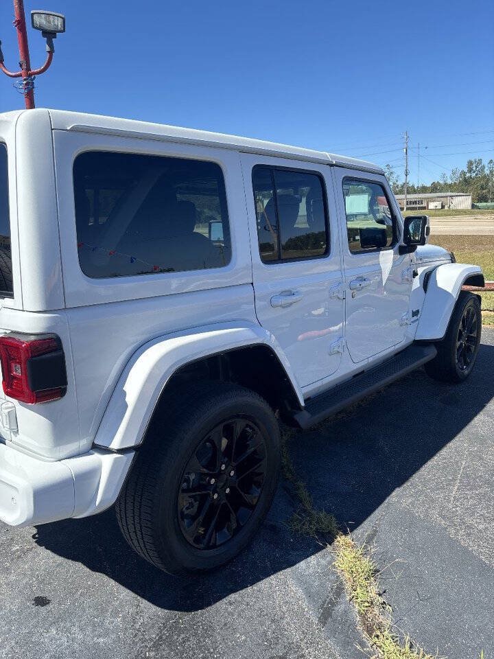 Used 2021 Jeep Wrangler Unlimited Sahara AWD/4WD image 7