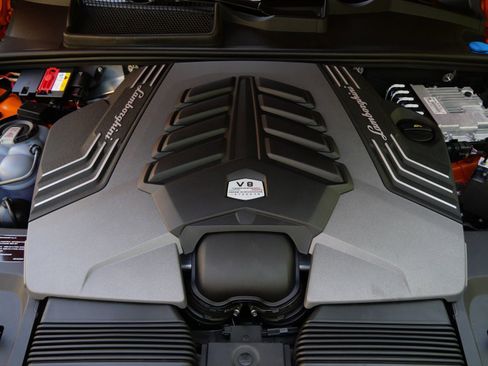 Used 2021 Lamborghini Urus AWD/4WD image 25