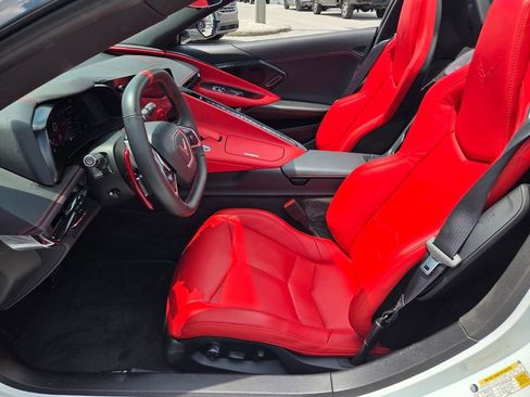 Used 2024 Chevrolet Corvette Stingray Preferred Conv w/ Z51 Performance Package RWD image 4