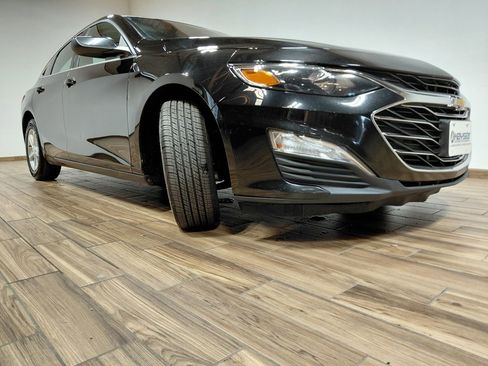 Used 2019 Chevrolet Malibu LS w/ Driver Confidence Package FWD image 17