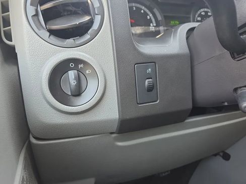 Used 2018 Ford E-350 and Econoline 350 Super Duty w/ Power Windows & Locks Group RWD image 21