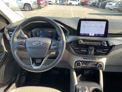 Used 2023 Ford Escape Active image 17