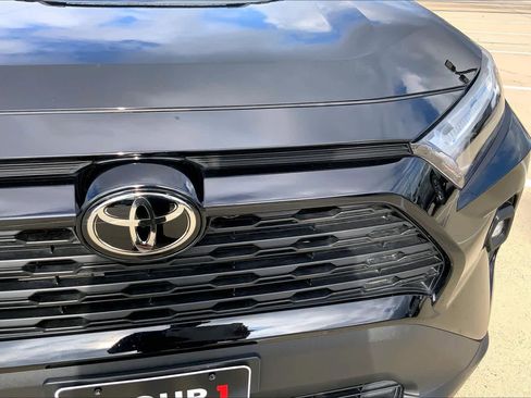 Used 2024 Toyota RAV4 XLE Premium image 29