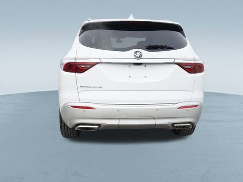 Used 2024 Buick Enclave Premium image 8