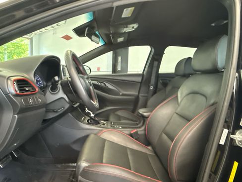 Used 2019 Hyundai Elantra GT N Line FWD image 11