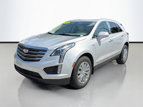Used 2018 Cadillac XT5 Luxury w/ Driver Awareness Package image 7