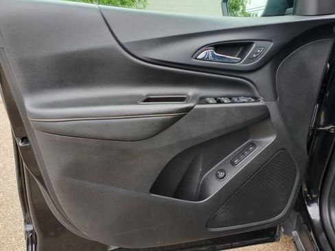 Used 2022 Chevrolet Equinox Premier image 12