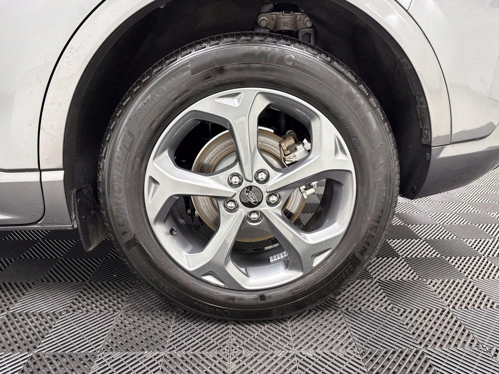 Used 2024 Ford Escape ST-Line w/ Tech Pack #1 FWD image 14