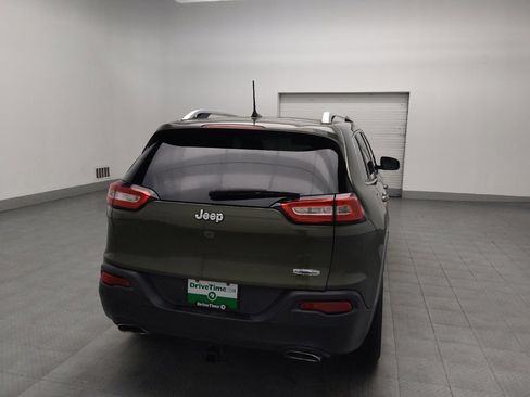 Used 2018 Jeep Cherokee Latitude Plus image 7