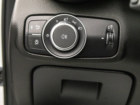 Used 2022 Alfa Romeo Giulia Ti AWD/4WD image 18