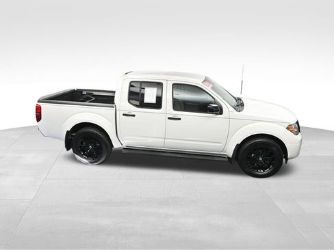 Used 2020 Nissan Frontier SV w/ Midnight Edition Floor Mats RWD image 36
