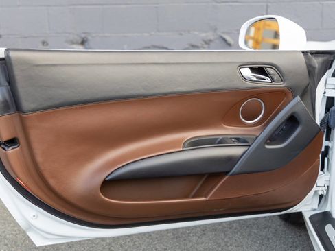 Used 2012 Audi R8 V10 image 15