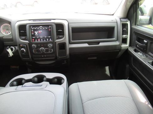 Used 2019 RAM 1500 Express w/ Express Value Package RWD image 16