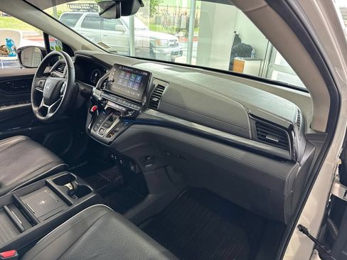 Used 2025 Honda Odyssey Elite image 56
