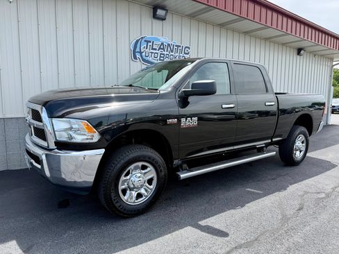 Used 2018 RAM 2500 SLT AWD/4WD image 1