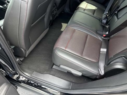 Used 2021 Chevrolet Blazer RS w/ Enhanced Convenience Package FWD image 13