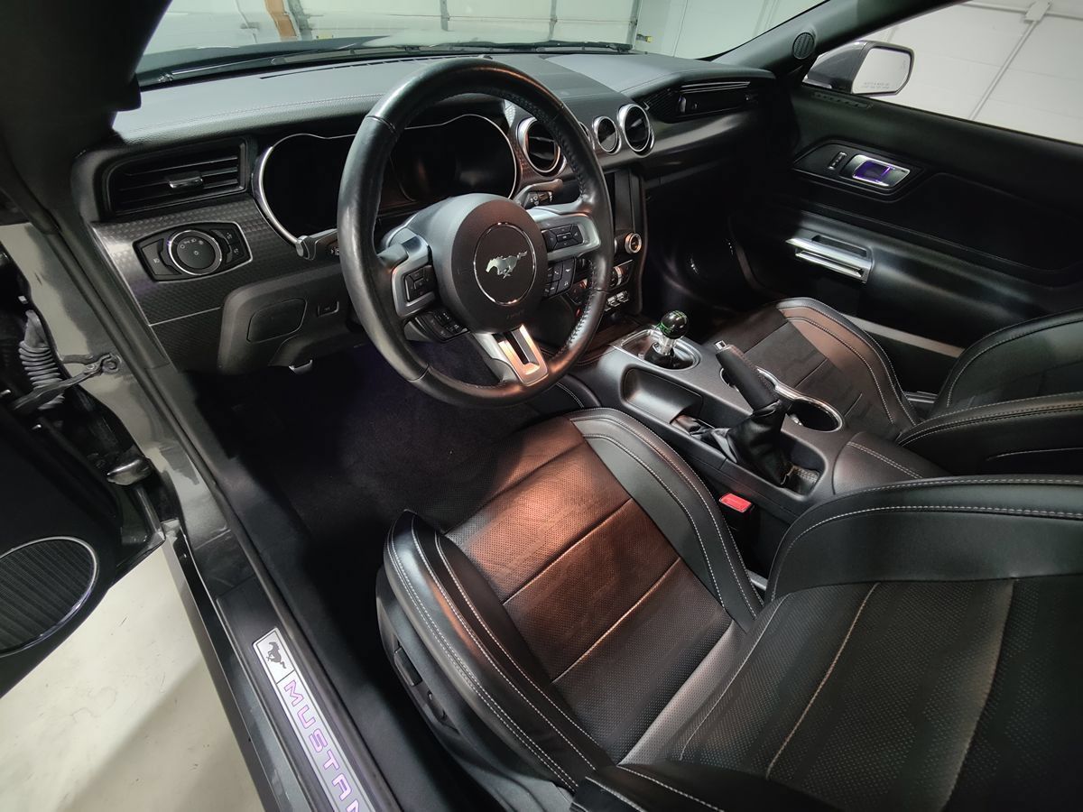 Used 2020 Ford Mustang GT Premium w/ GT Performance Package RWD image 29