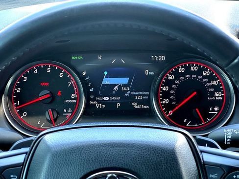 Used 2022 Toyota Camry XSE FWD image 24