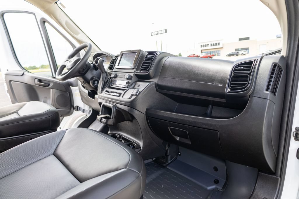 Used 2025 RAM ProMaster 2500 w/ Convenience Group FWD image 12