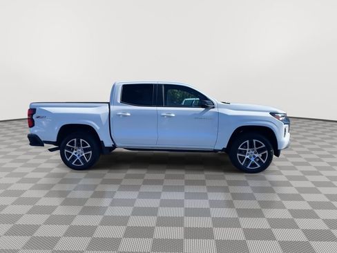 Used 2024 Chevrolet Colorado Z71 w/ Z71 Convenience Package 2 image 9