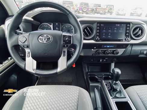 Used 2022 Toyota Tacoma SR5 RWD image 13