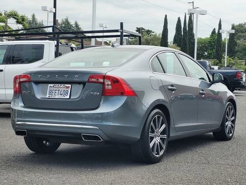 Used 2018 Volvo S60 T5 Inscription w/ Technology Package FWD image 6