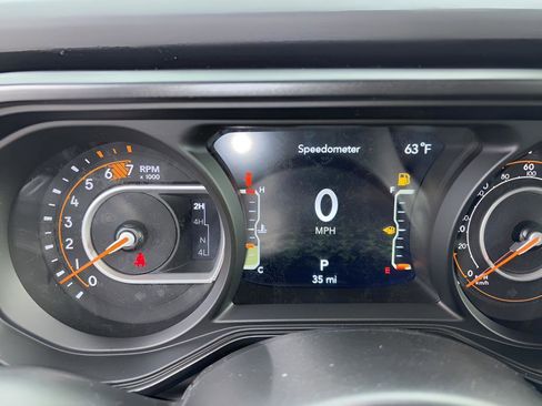 New 2026 Jeep Wrangler Unlimited Sahara AWD/4WD image 18