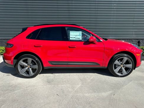 Used 2026 Porsche Macan AWD/4WD image 10
