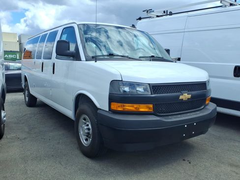 Used 2024 Chevrolet Express 3500 LS RWD image 1
