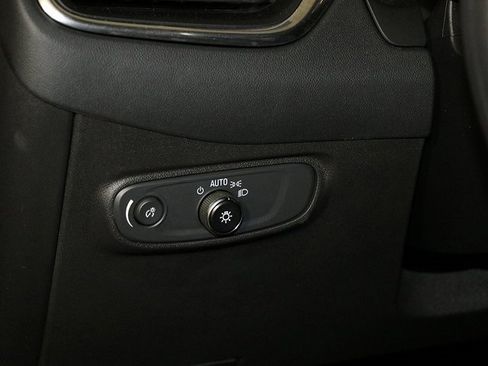 Used 2023 Chevrolet Equinox LS w/ LS Convenience Package image 25