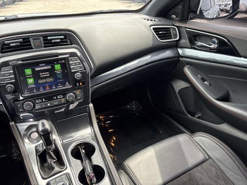 Used 2023 Nissan Maxima SR w/ Sport Mat Group FWD image 27
