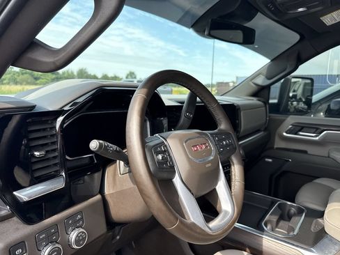 Certified 2026 GMC Sierra 2500 SLT w/ SLT Convenience Package AWD/4WD image 16