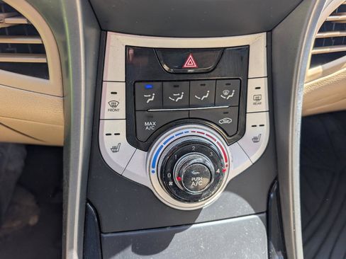 Used 2013 Hyundai Elantra GLS w/ Preferred Pkg FWD image 22