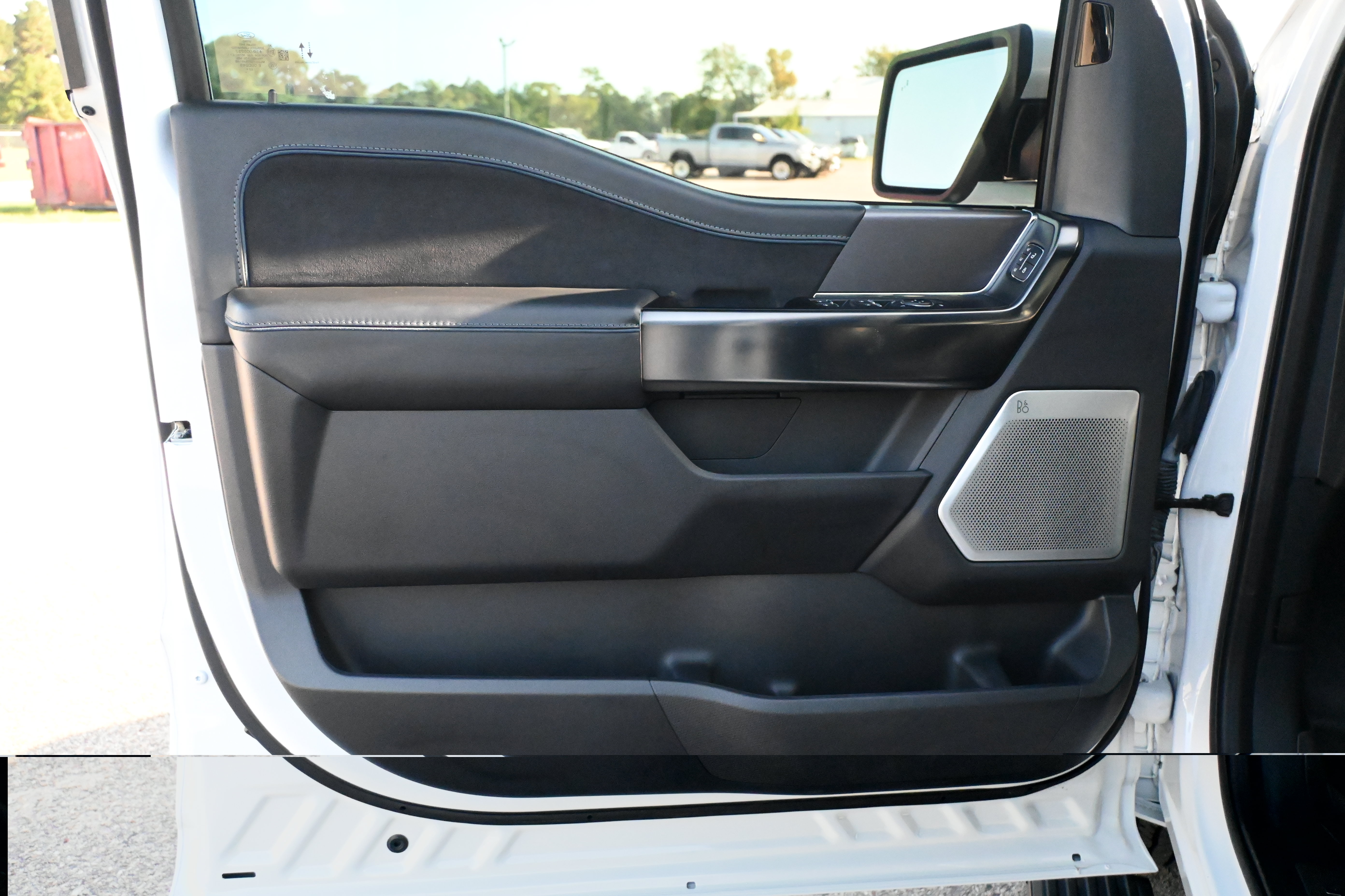 Used 2024 Ford F150 Platinum w/ Equipment Group 702A High AWD/4WD image 10
